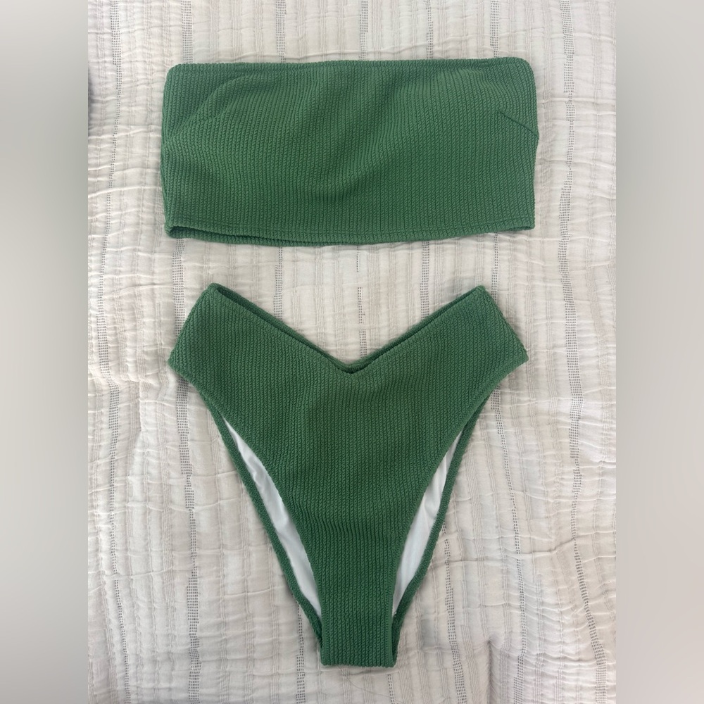 VS Green Textured Bikini Set